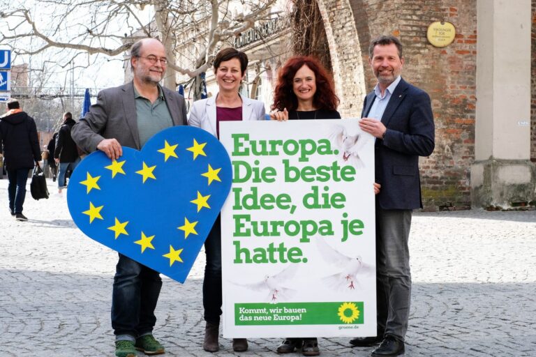 Bayerisch-Südtiroler Grünen-Gipfel fordert Alpentransitbörse
