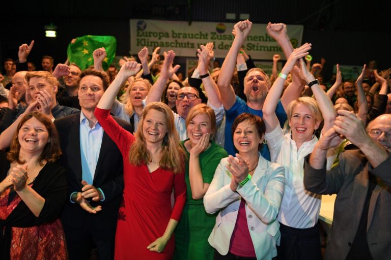 Der Demokratie den Rücken stärken
