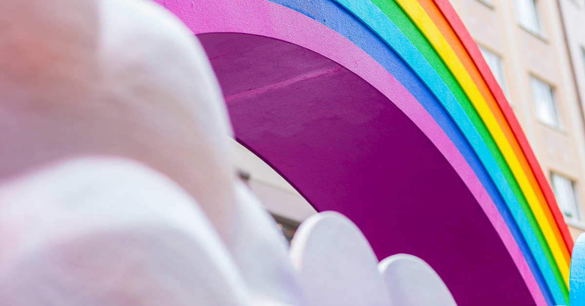 Motivwagen mit Wölkchen und Regenbogen