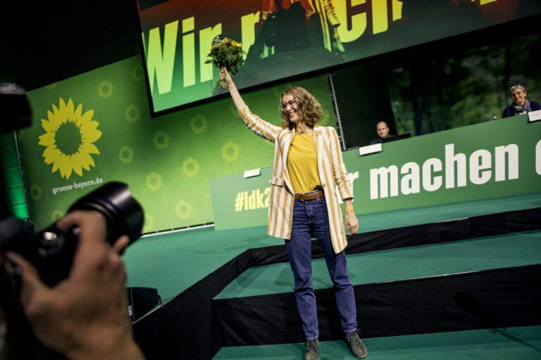 Eva Lettenbauer als Parteivorsitzende bestätigt